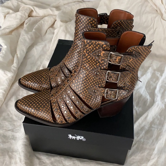 Coach Phoebe CutOut Bootie in Snakeskin - Picture 4 of 14